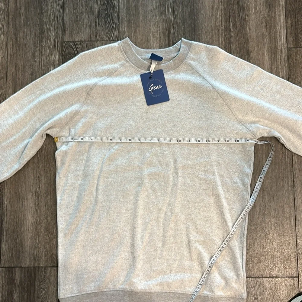 Men’s Gear Light Gray Raglan Sweatshirt - Size Small - Picture 6 of 9